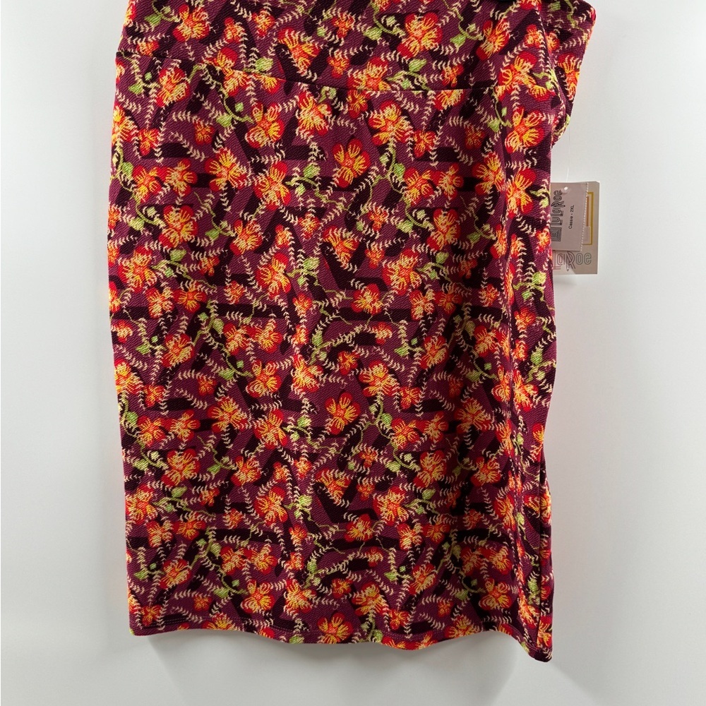 LuLaRoe Cassie Skirt NWT – Women’s 2XL Red Floral Print - Picture 1 of 4